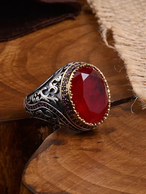 Yakut Garnet Taşlı Yanı Zirkon Taşlı Desenli Erkek Gümüş Yüzük