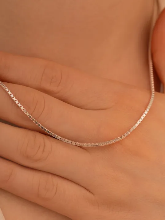 Kadın Gümüş Kolye - 925 Ayar 1.5 mm Küp Zincir Gümüş Kolye Kadın Gümüş Kolye - 925 Ayar 1.5 mm Küp Zincir Gümüş Kolye