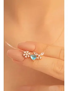 Kadın Gümüş Kolye - Rose Altın Kaplama Zirkon Taşlı Kalp Motifli Gümüş Kolye