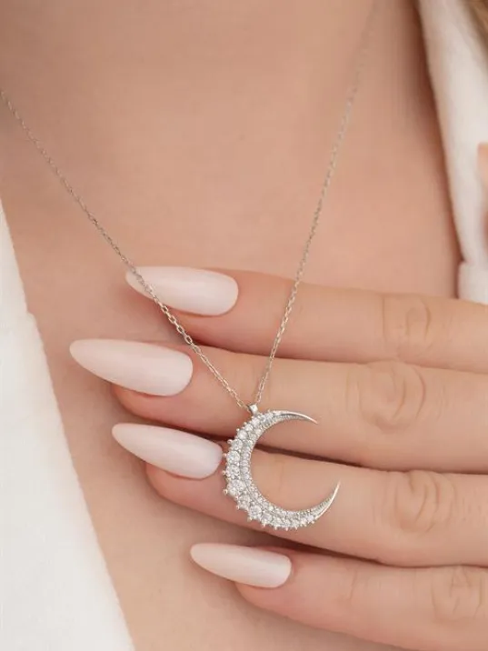 Zirkon Taşlı Hilal Model 2 Kadın Gümüş Kolye GKLGMSHLLM2-GMS Zirkon Taşlı Hilal Model 2 Kadın Gümüş Kolye GKLGMSHLLM2-GMS