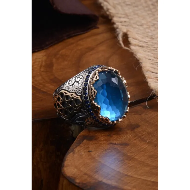 Blue Topaz Aqua Marin Taşlı Yanı İşlemeli Erkek Gümüş Yüzük Blue Topaz Aqua Marin Taşlı Yanı İşlemeli Erkek Gümüş Yüzük