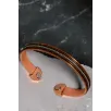 Kadın Bakır Bileklik - Ortası Küp Şeritli Kahverengi Derili Bakır Bilezik Metal Kutuda Kadın Bakır Bileklik - Ortası Küp Şeritli Kahverengi Derili Bakır Bilezik Metal Kutuda