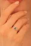 Kadın Gümüş Yüzük - Pera Zümrüt Mekik Taşlı 925 Ayar Gümüş Yüzük