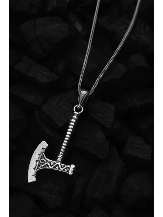 Erkek Balta Figürlü Gümüş Kolye – Viking Savaşçı Modeli
