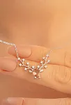 Kadın Gümüş Kolye - Zultanit Taşlı Geyik Kafası Motifli Rose Altın Kaplama Gümüş Kolye