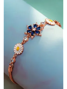 Kadın Gümüş Bileklik - Rose Kaplama Lacivert Safir Taşlı Nergis Çiçeği Motifli Bilezik