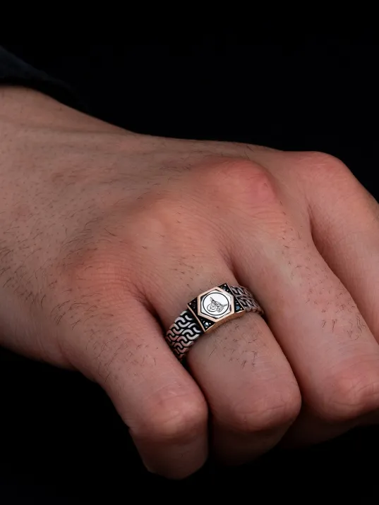 Erkek Gümüş Yüzük - Osmanlı Tuğrası Siyah Taşlı Gümüş Erkek Yüzüğü
