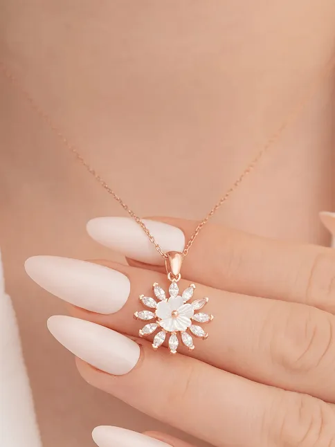 Zirkon Taşlı Rose Manolya Çiçeği Model 2 Kadın Gümüş Kolye GKLMNLYCCK2-ROS