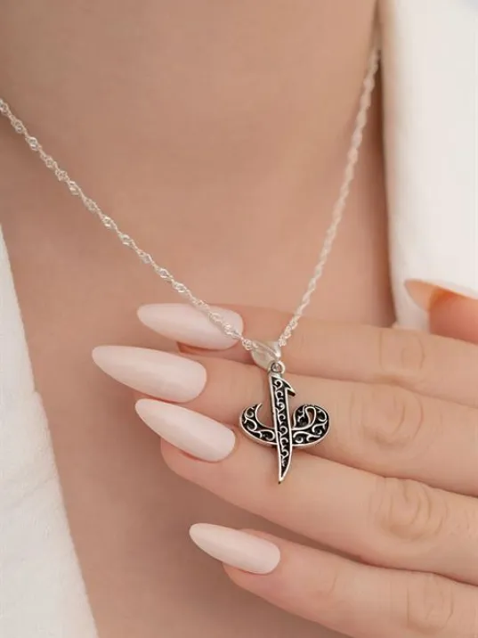 Büyük Vav Elif Bayan Gümüş Kolye Büyük Vav Elif Bayan Gümüş Kolye