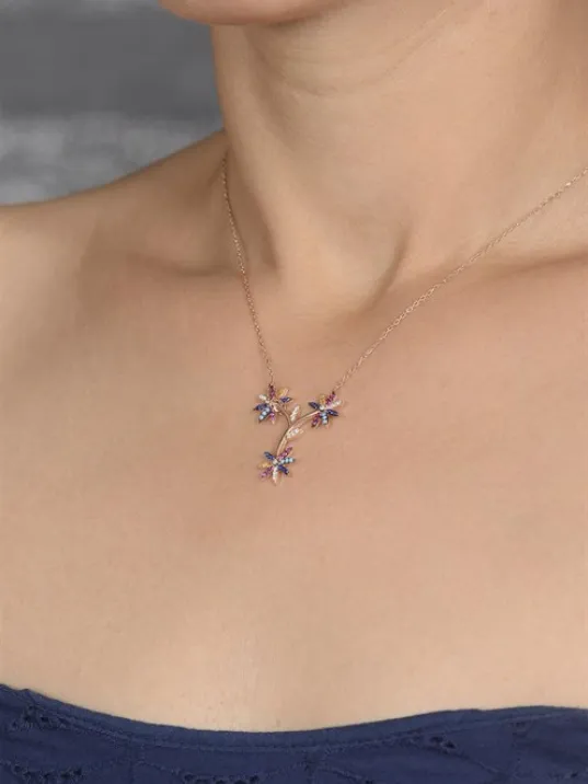 Çiçek Motifli 925 Ayar Kadın Gümüş Kolye Çiçek Motifli 925 Ayar Kadın Gümüş Kolye