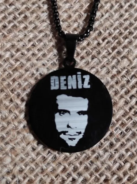 Deniz Gezmiş Çelik Kolye Erkek Kadın