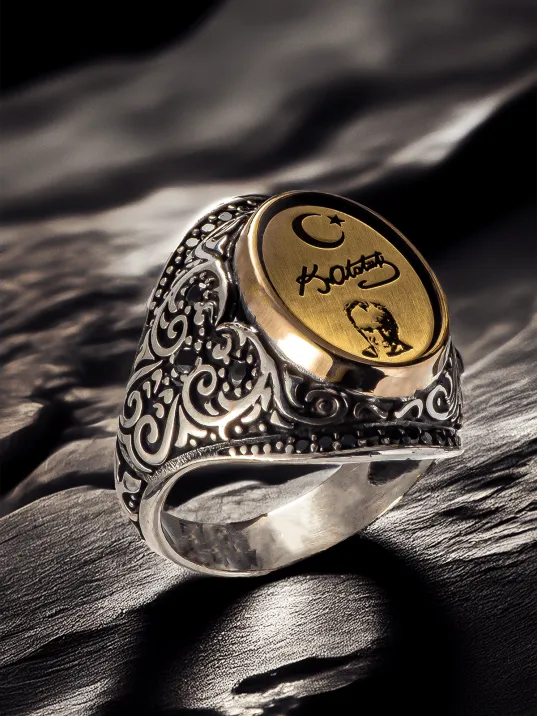 Erkek Mustafa Kemal Atatürk İmzalı Türk Bayrağı Zirkon Taşlı Gümüş Yüzük Erkek Mustafa Kemal Atatürk İmzalı Türk Bayrağı Zirkon Taşlı Gümüş Yüzük