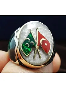 Gümüş Erkek Yüzük Bayrak Ve Üç Hilal Motifli Mineli Lüks Model Gümüş Erkek Yüzük Bayrak Ve Üç Hilal Motifli Mineli Lüks Model