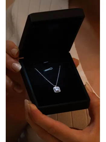 Işıklı Lüks Siyah Kolye Kutusu