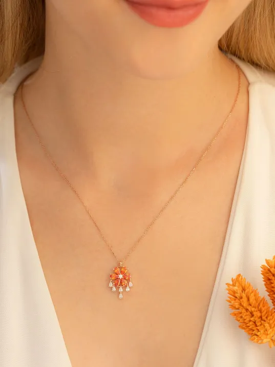 Kadın Gümüş Kolye - Zirkon Taşlı Turuncu Çiçek Motifli Rose Altın Kaplama Gümüş Kolye Kadın Gümüş Kolye - Zirkon Taşlı Turuncu Çiçek Motifli Rose Altın Kaplama Gümüş Kolye