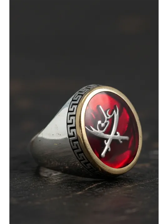 Erkek Gümüş Yüzük - Çift Zülfikar Kılıcı Ve Tuğra İşlemeli Yakut Taşlı Grek Desenli Gümüş Yüzük