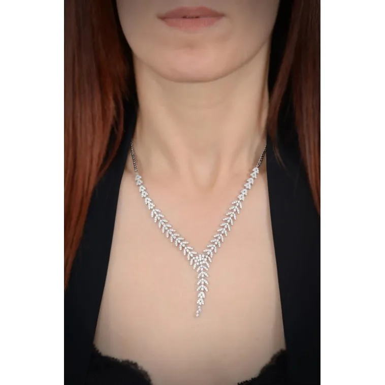 Bengi Bayan Zirkon Taşlı Gümüş Su Yolu Set - Kolye, Bileklik, Küpe, Yüzük Bengi Bayan Zirkon Taşlı Gümüş Su Yolu Set - Kolye, Bileklik, Küpe, Yüzük