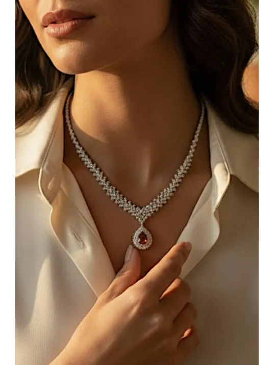 Çise Yakut Taşlı Gümüş Su Yolu Kadın Kolye Çise Yakut Taşlı Gümüş Su Yolu Kadın Kolye