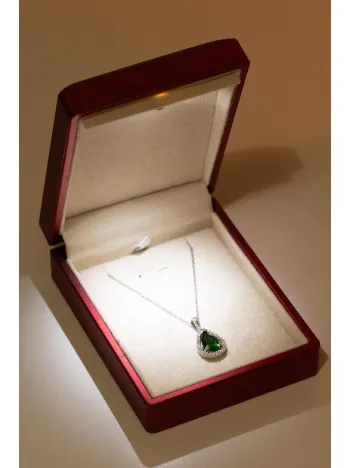 Işıklı Lüks Kırmızı Kolye Kutusu