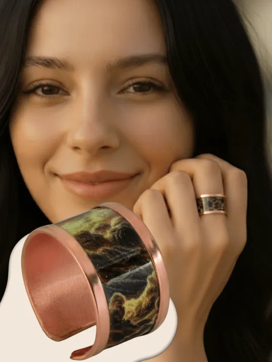 Kadın Bakır Bileklik Yüzük Set - Mia Model Özel Baskı Metal Kutu Ve Kuvars Taşı Kadın Bakır Bileklik Yüzük Set - Mia Model Özel Baskı Metal Kutu Ve Kuvars Taşı