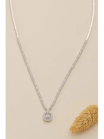 Kadın Gümüş Kolye - Ferahnaz Baget Taşlı Zirkon Süslemeli Kadın Kolye