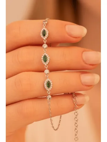 Kadın Gümüş Bileklik - Pera Zümrüt Mekik Taşlı 925 Ayar Gümüş Bileklik