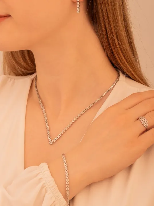 Kadın Gümüş Takı Seti - Sonsuzluk Temalı İnfinity Model 925 Ayar Kolye Bileklik Yüzük Küpe Tam Set Kadın Gümüş Takı Seti - Sonsuzluk Temalı İnfinity Model 925 Ayar Kolye Bileklik Yüzük Küpe Tam Set