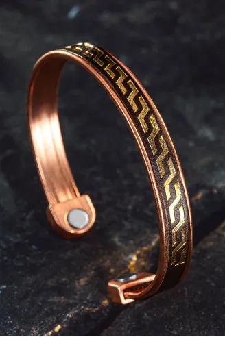 Erkek Kadın Bakır Bileklik - Altın Kaplama Hakiki Deri Omega Desenli Mıknatıslı Metal Kutu Kuvars