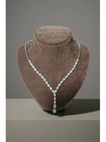 Kadın Gümüş Kolye - Kleopatra Model Zirkon Taşlı Su Yolu kolye