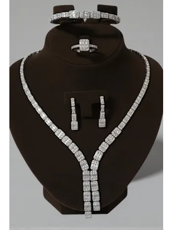 Kadın Gümüş Kolye - Dilruba Baget Taşlı Kare Kolye