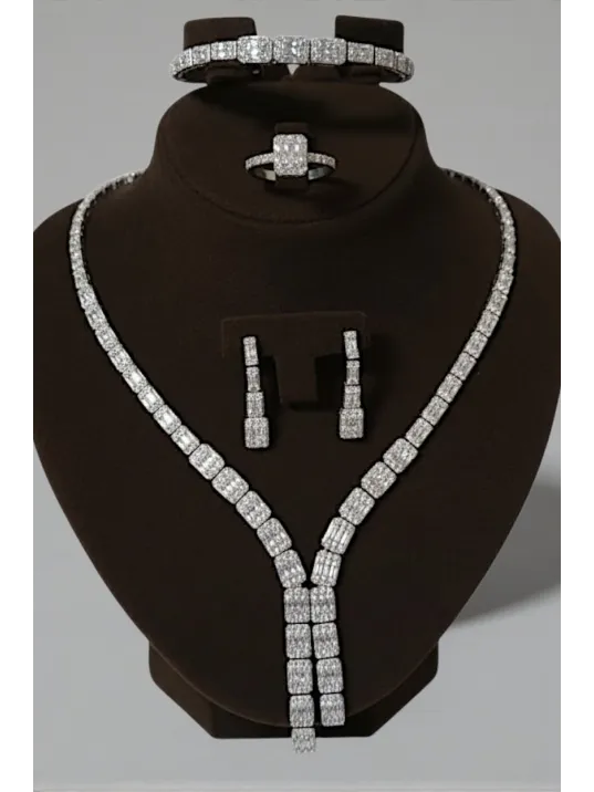 Kadın Gümüş Kolye - Dilruba Baget Taşlı Kare Kolye