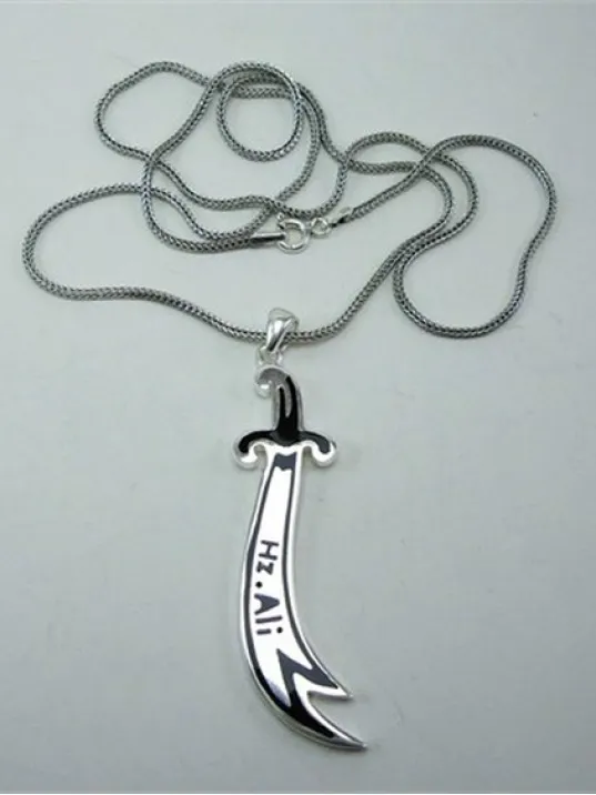 Hz.Ali Yazılı Erkek Zülfikar Gümüş Kolye Zincir Tilkikuyruğu Zincirli