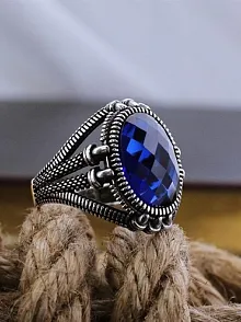 Lacivert Safir Kristal Kesim Taşlı Pençe Model Özel Seri Erkek Gümüş Yüzük