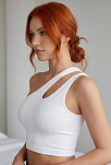 Kadın Beyaz Tek Omuz Cut Out Detaylı Crop Top Bluz – Şık, Rahat Ve Kolay Kombinlenebilir
