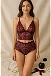 Kadın Bordo Dantel Bralet Şort Takımı – Asil Ve Sofistike İç Giyim