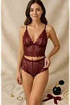 Kadın Bordo Dantel Bralet Şort Takımı – Asil Ve Sofistike İç Giyim
