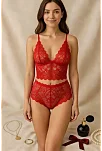 Kadın Kırmızı Dantel Bralet Şort Takımı – Tutkulu Ve Çekici İç Giyim Kadın Kırmızı Dantel Bralet Şort Takımı – Tutkulu Ve Çekici İç Giyim