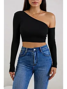 Kadın Siyah Tek Omuz Detaylı Uzun Kol Crop Top Bluz – Şık, Rahat Ve Kolay Kombinlenebilir