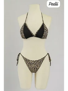 Kadın Siyah Ve Leopar Detaylı Yandan Bağlamalı Bikini Takımı – Modern, Konforlu Ve Günlük Kombinlere Uygun Kadın Siyah Ve Leopar Detaylı Yandan Bağlamalı Bikini Takımı – Modern, Konforlu Ve Günlük Kombinlere Uygun
