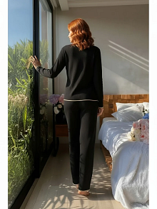 Premium Kadın Fitilli Pijama Takımı – Siyah Gold Biye Detaylı, Yumuşak Dokulu Ev Şıklığı
