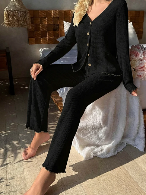 Premium Kadın Fitilli Pijama Takımı – Siyah Gold Biye Detaylı, Yumuşak Dokulu Ev Şıklığı