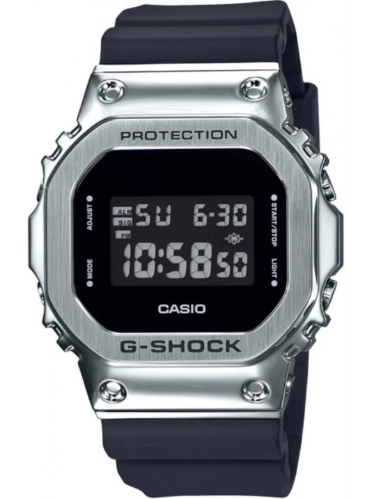 Casio G-Shock GM-5600-1DR Erkek Kol Saati