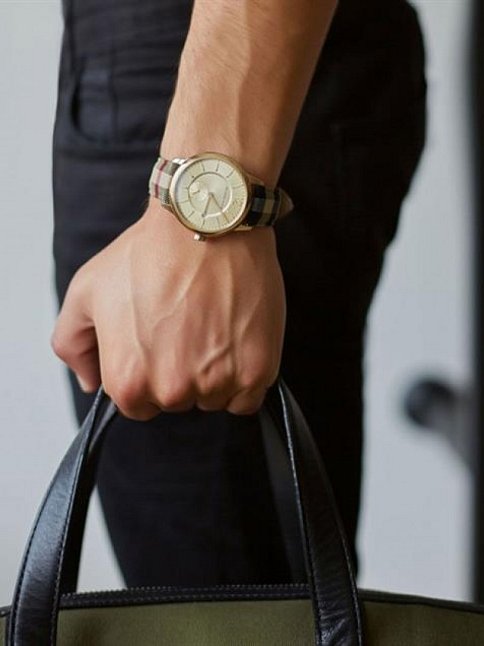 Burberry BU10001 Erkek Kol Saati