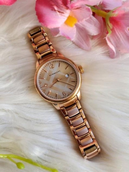 Burberry BU10116 Kadın Kol Saati Burberry BU10116 Kadın Kol Saati