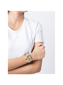 Burberry BU9026 Kadın Kol Saati
