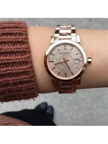 Burberry BU9039 Kadın Kol Saati