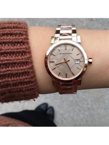 Burberry BU9039 Kadın Kol Saati Burberry BU9039 Kadın Kol Saati