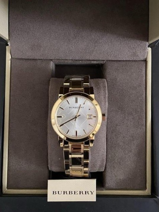 Burberry BU9103 Kadın Kol Saati Burberry BU9103 Kadın Kol Saati