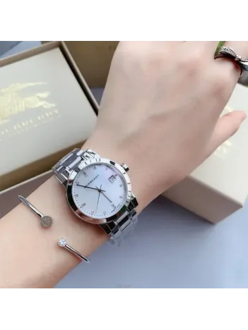 Burberry BU9125 Kadın Kol Saati
