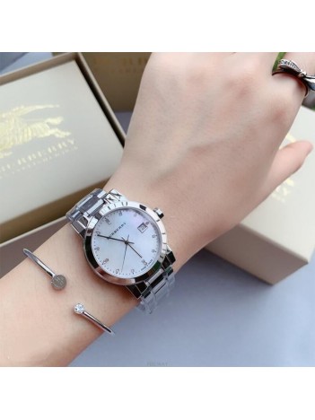 Burberry BU9125 Kadın Kol Saati Burberry BU9125 Kadın Kol Saati
